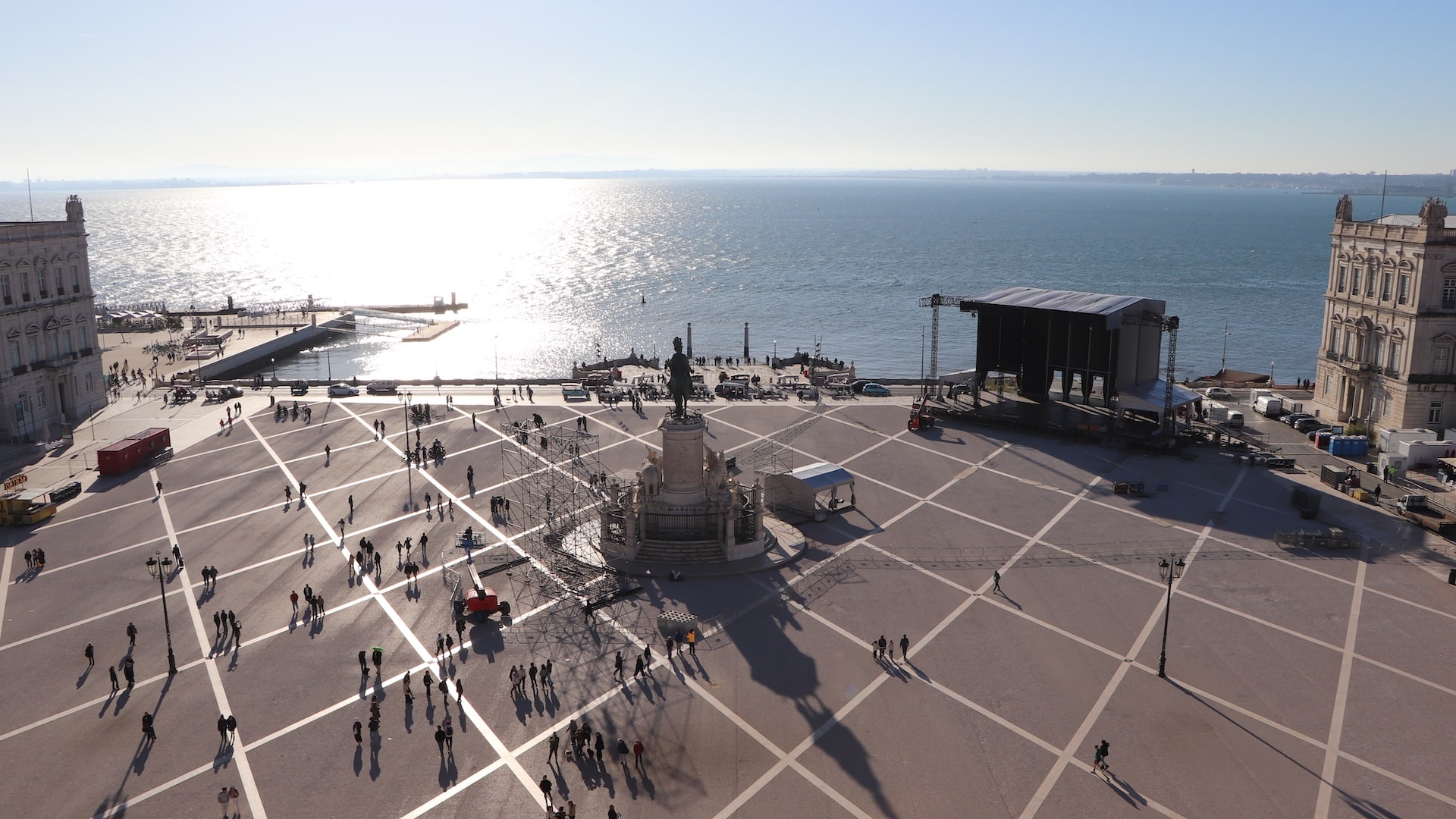 Passagem de ano segura em Lisboa com os painéis amovíveis da CNP Vedação